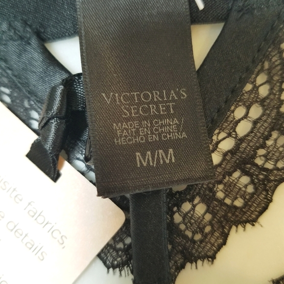 Victoria's Secret Vintage Designer Collection Thong w/ Rhinestone Crystal's NWT - Picture 9 of 16